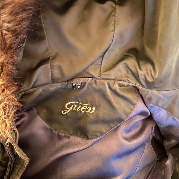 GUESS Army Green Hooded Jacket with Faux Fur Trim Size : L - Picture 8 of 9